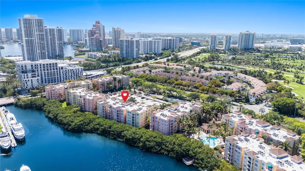 19655 E Country Club Dr #6108 Aventura, FL 33180