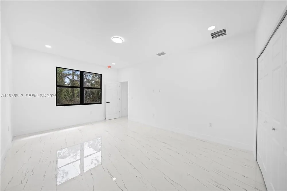 2914 67th st W Lehigh Acres, FL 33971