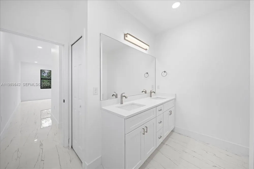 2914 67th st W Lehigh Acres, FL 33971