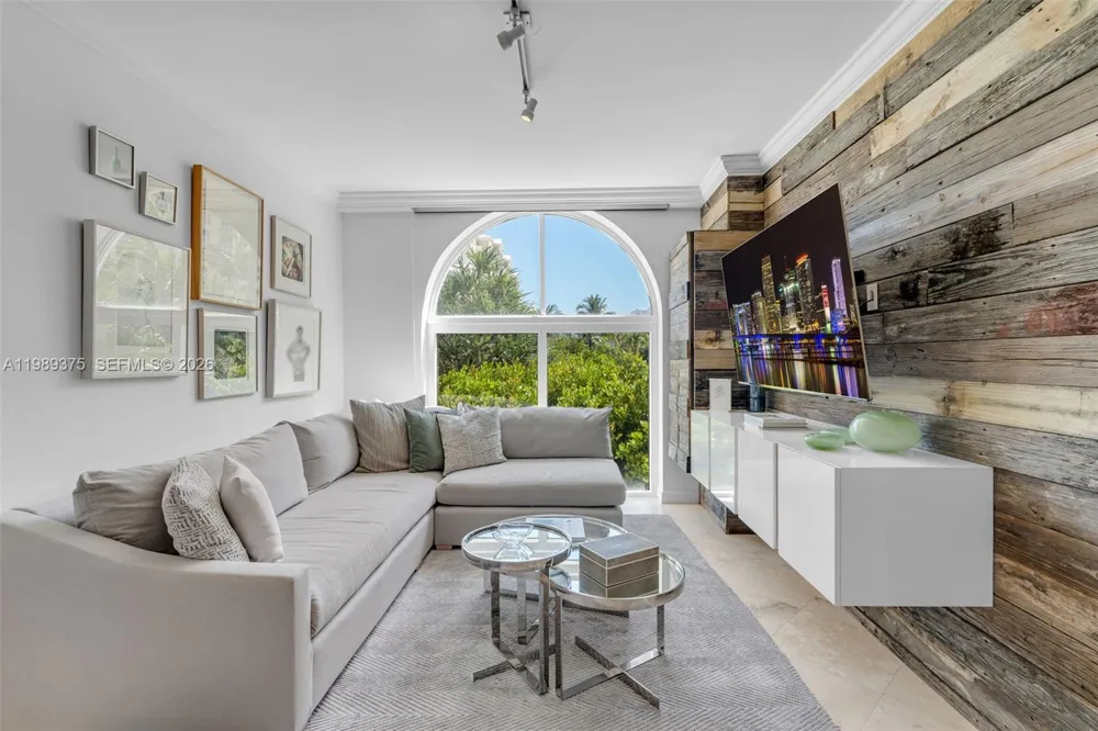 430 Grand Bay Dr #307 Key Biscayne, FL 33149