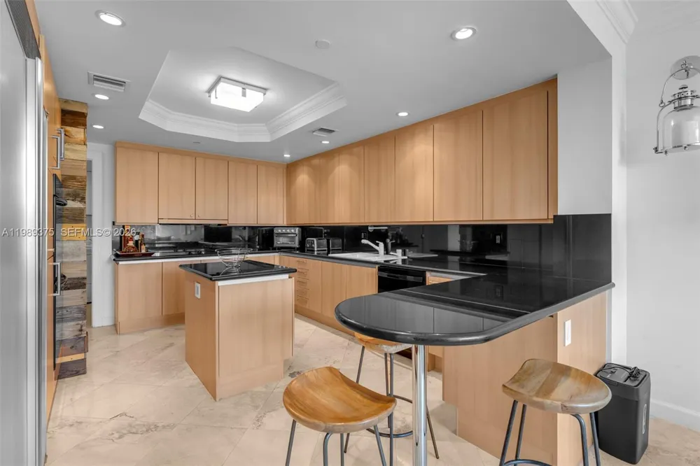 430 Grand Bay Dr #307 Key Biscayne, FL 33149