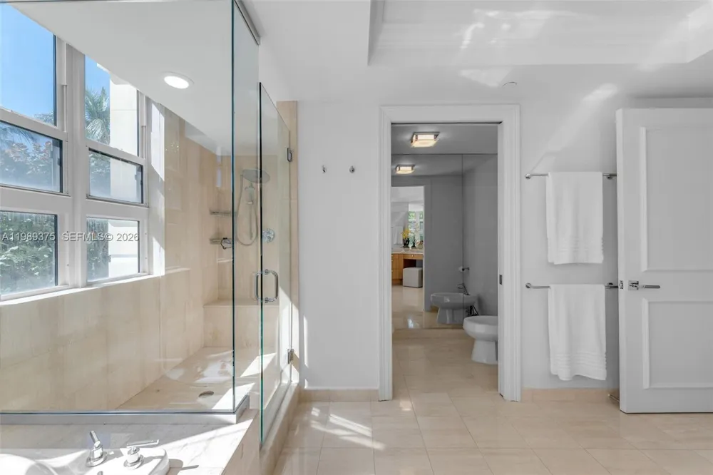 430 Grand Bay Dr #307 Key Biscayne, FL 33149