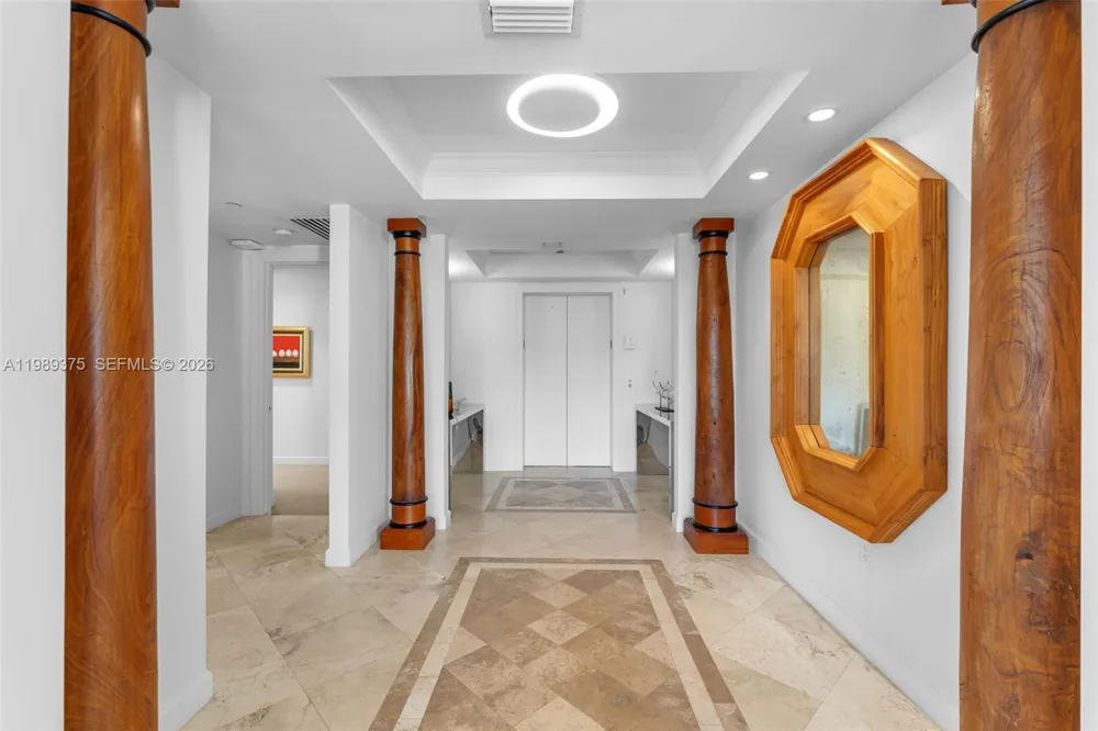430 Grand Bay Dr #307 Key Biscayne, FL 33149