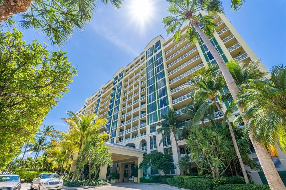 430 Grand Bay Dr #307 Key Biscayne, FL 33149