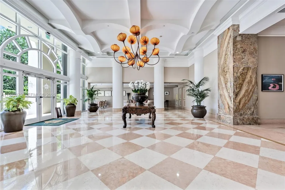 430 Grand Bay Dr #307 Key Biscayne, FL 33149