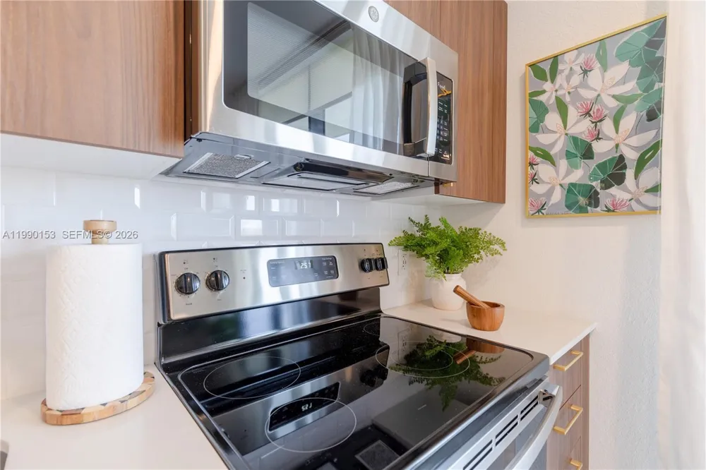 1005 Spring Garden Rd #748 Miami, FL 33136