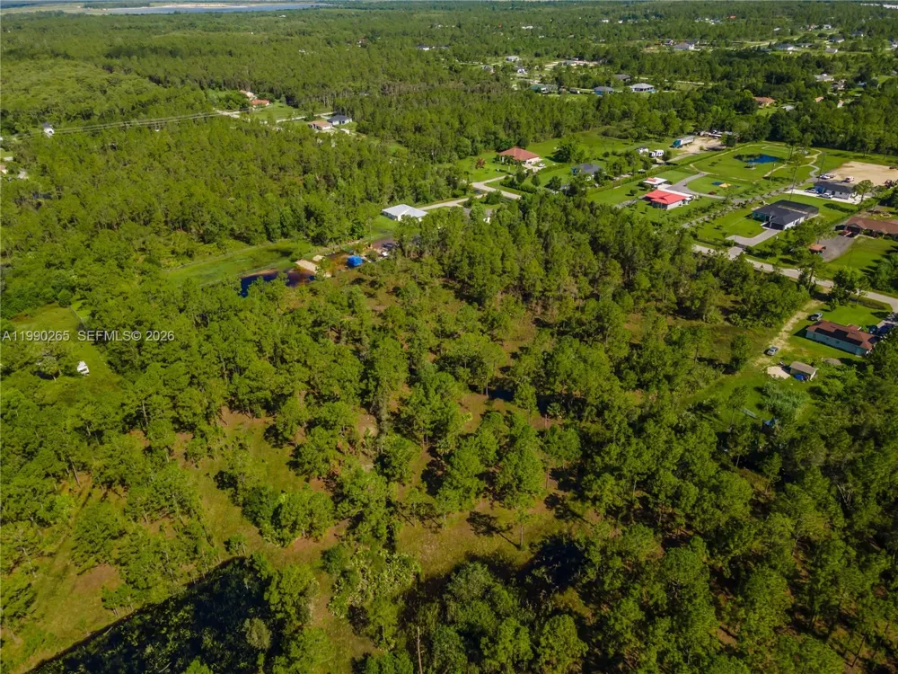 50 NE Everglades BLVD N Naples, FL 34120