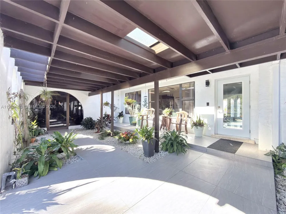 7925 124th St Pinecrest, FL 33156