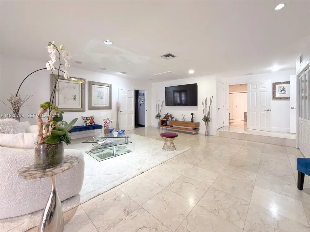 7925 124th St Pinecrest, FL 33156