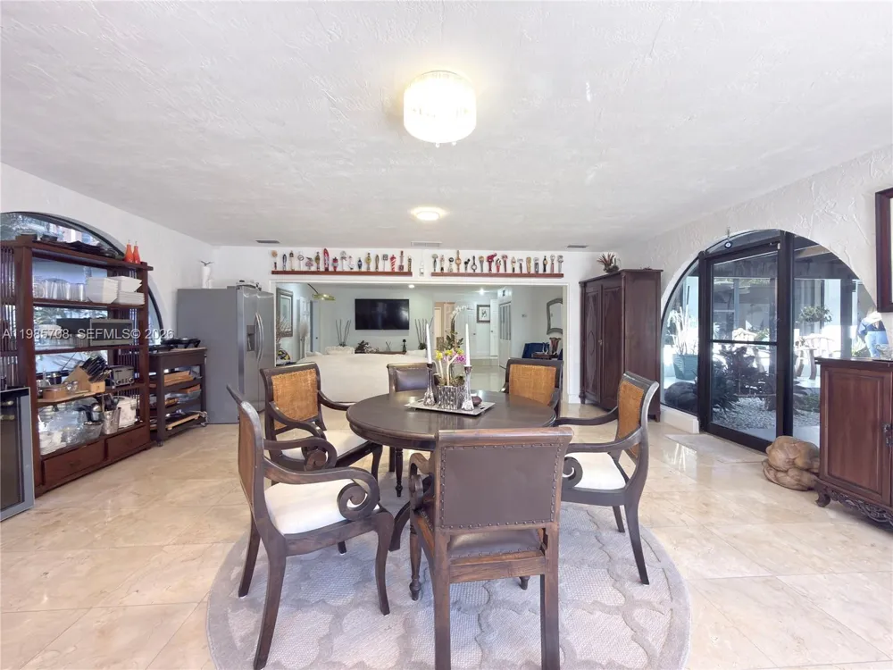 7925 124th St Pinecrest, FL 33156