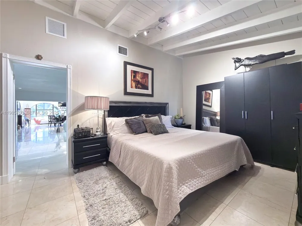 7925 124th St Pinecrest, FL 33156