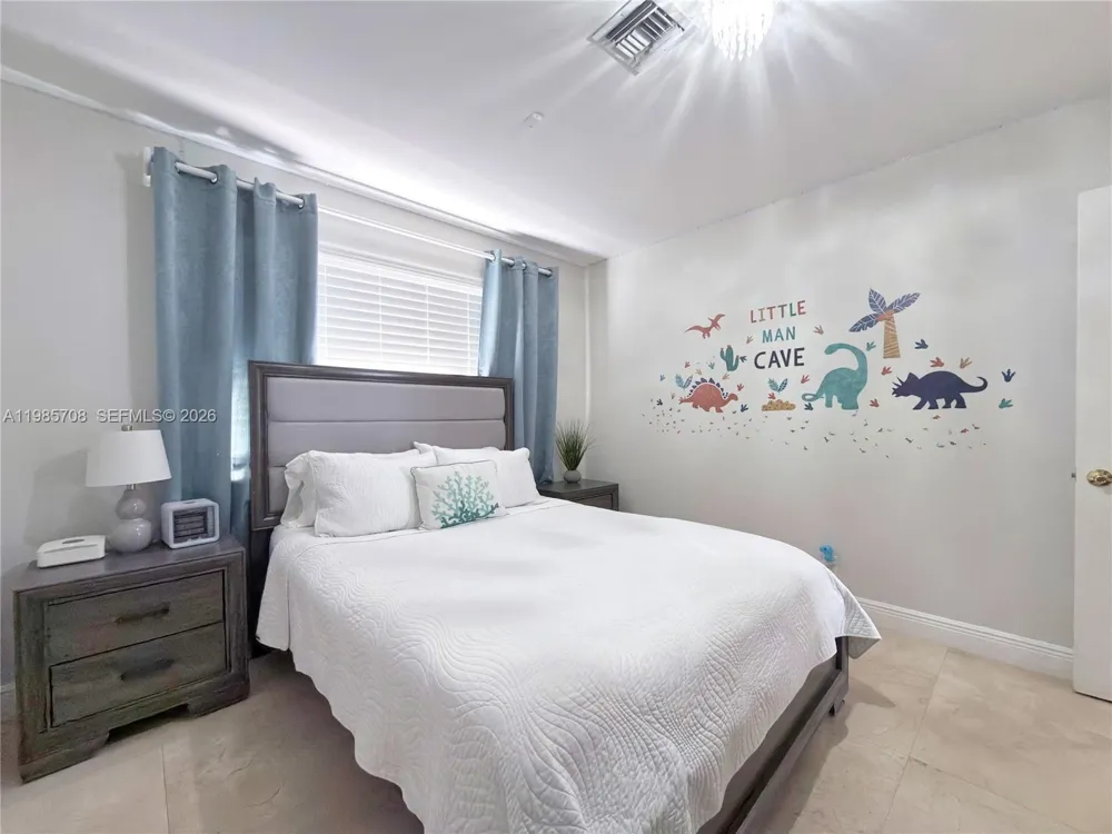 7925 124th St Pinecrest, FL 33156