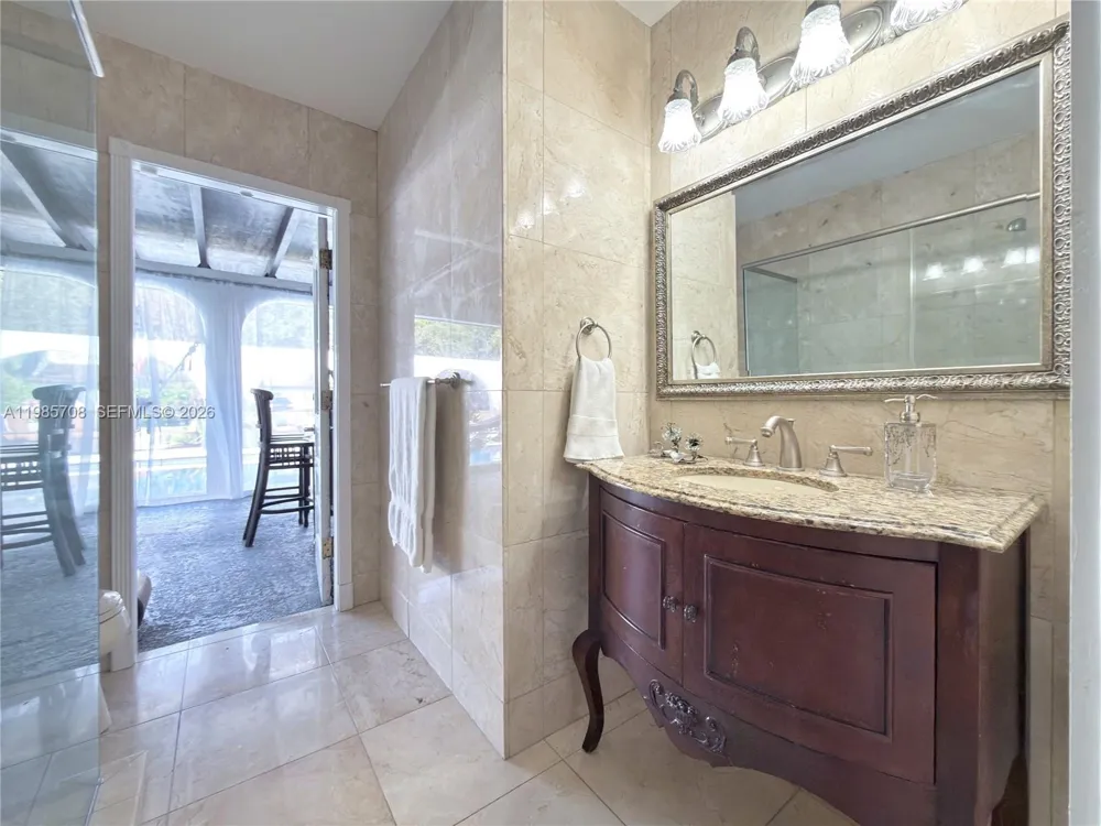 7925 124th St Pinecrest, FL 33156
