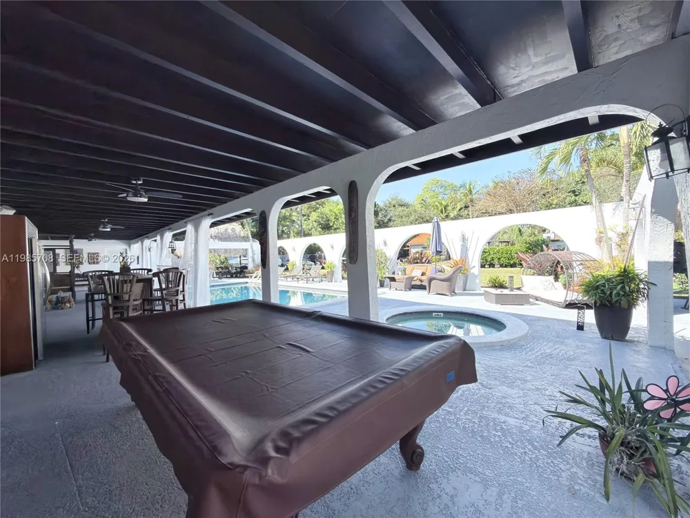 7925 124th St Pinecrest, FL 33156