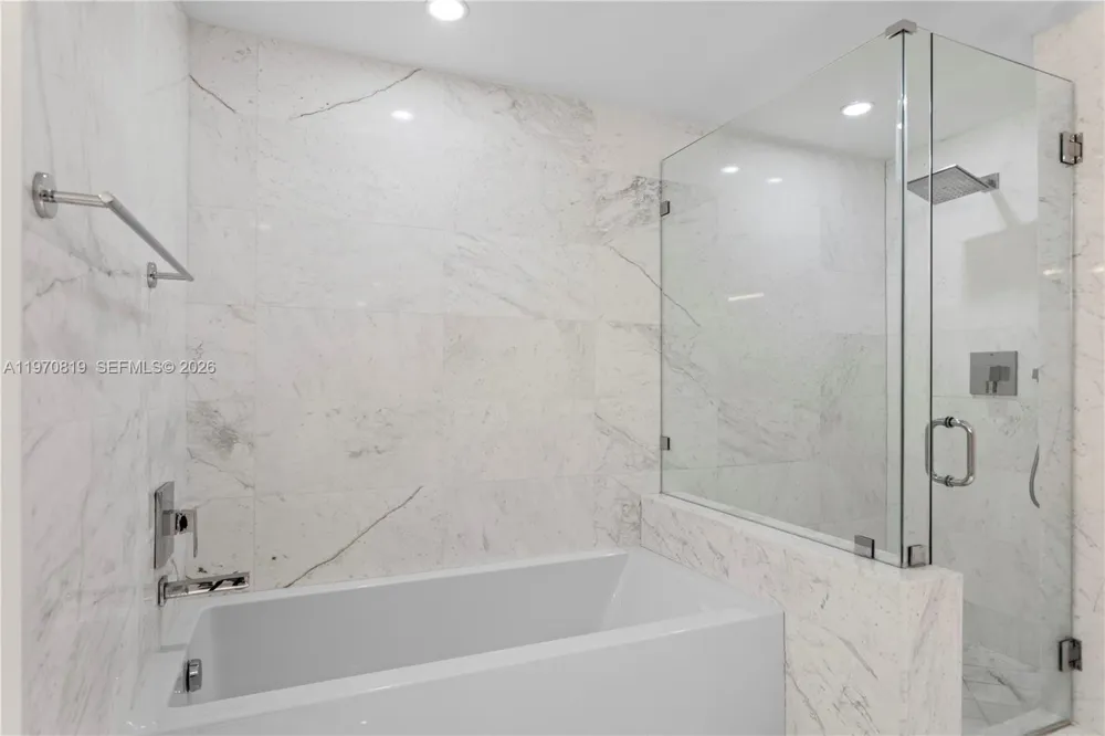 9940 W Bay Harbor Dr #3G-N Bay Harbor Islands, FL 33154
