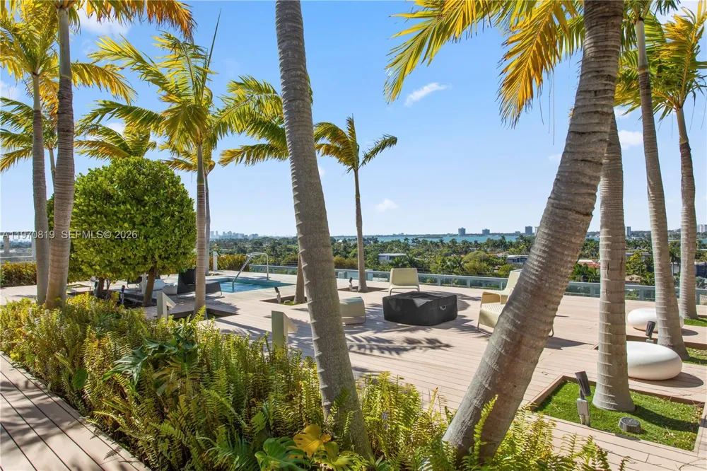 9940 W Bay Harbor Dr #3G-N Bay Harbor Islands, FL 33154