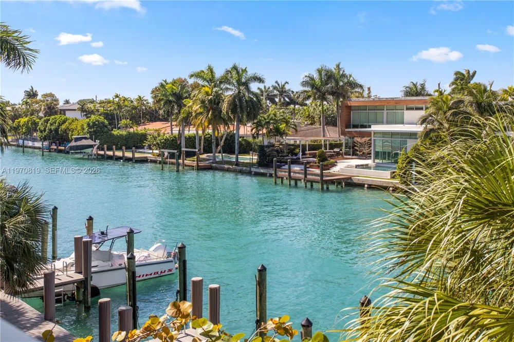 9940 W Bay Harbor Dr #3G-N Bay Harbor Islands, FL 33154