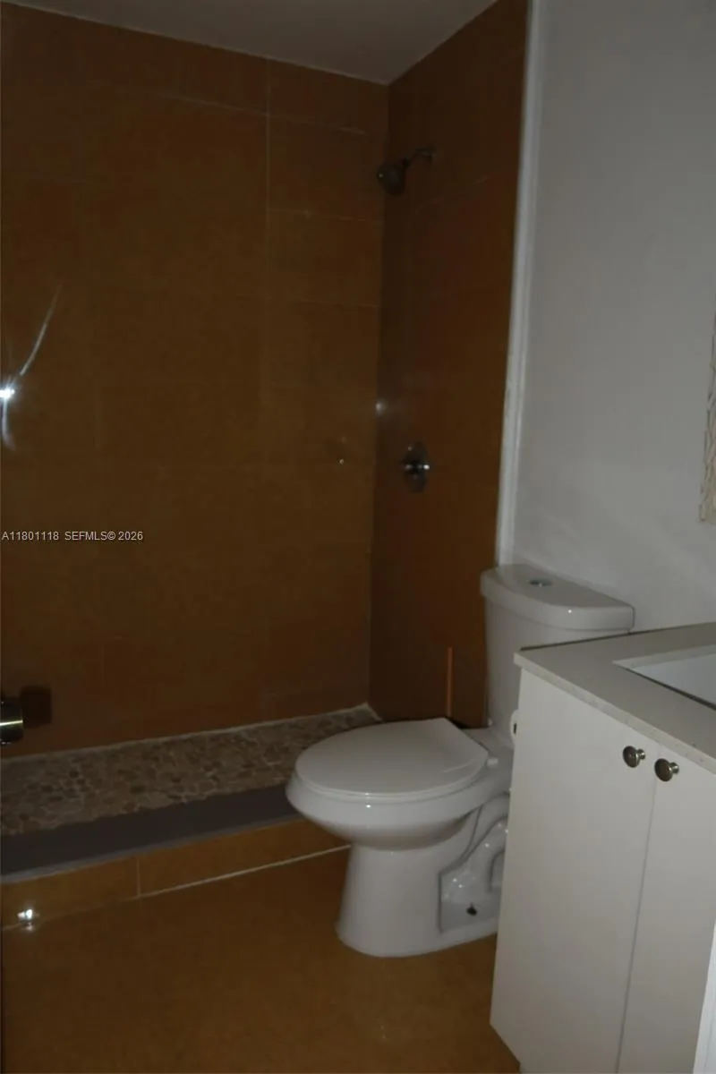 8098 NW 99th Ter Hialeah Gardens, FL 33016