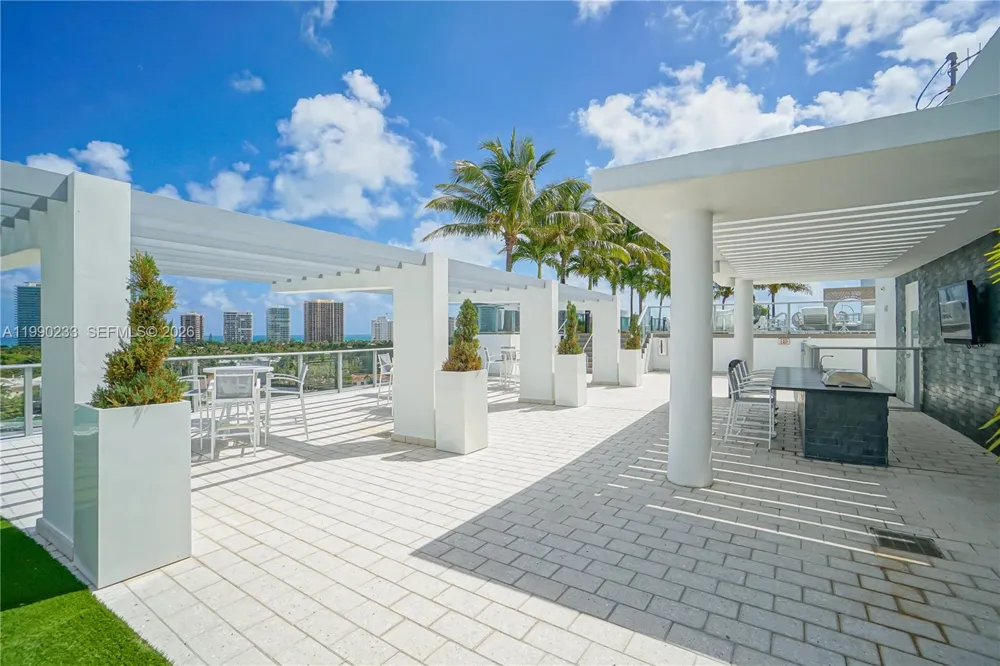 10201 E BAY HARBOUR #601 Bay Harbor Islands, FL 33154