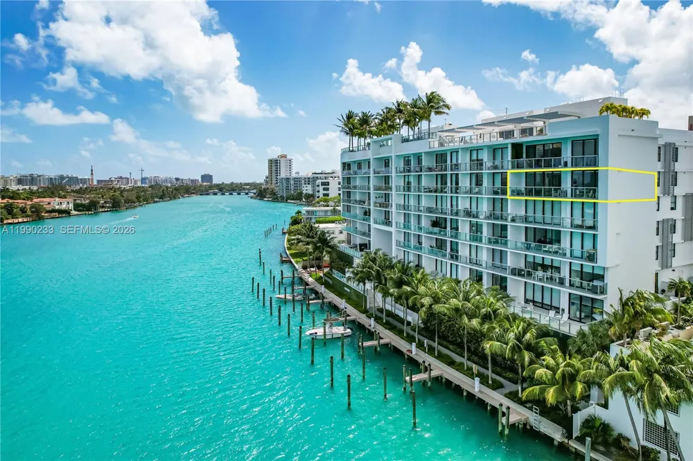 10201 E BAY HARBOUR #601 Bay Harbor Islands, FL 33154