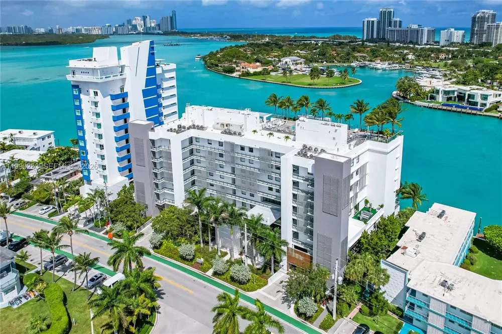 10201 E BAY HARBOUR #601 Bay Harbor Islands, FL 33154