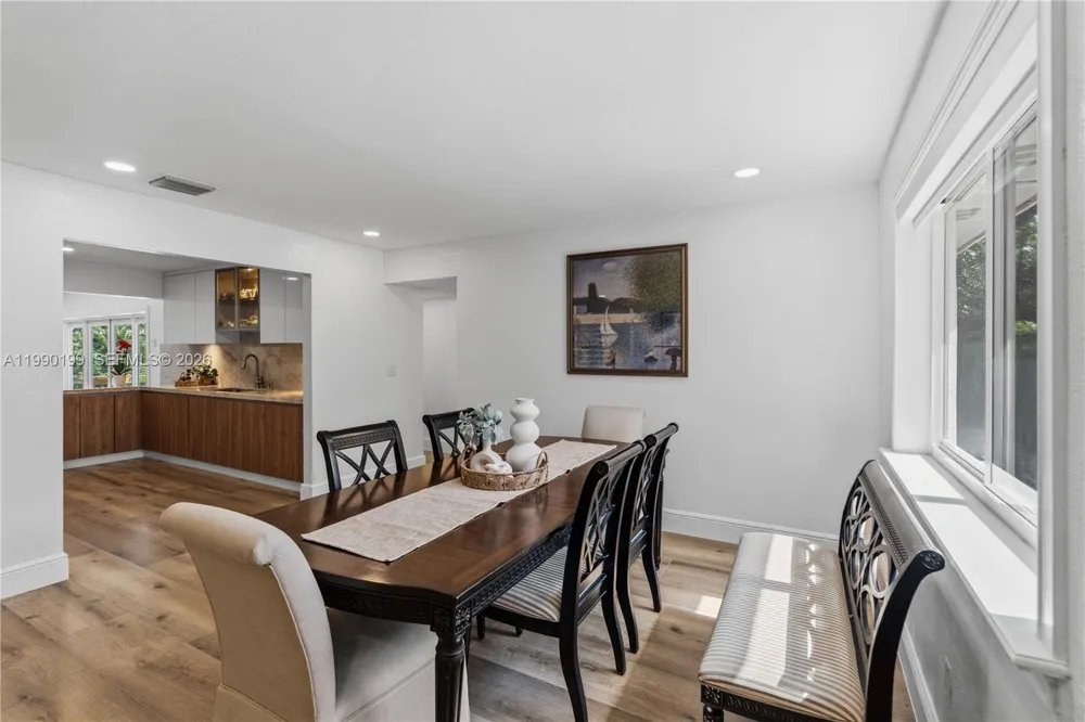 7327 Sabal Dr Miami Lakes, FL 33014
