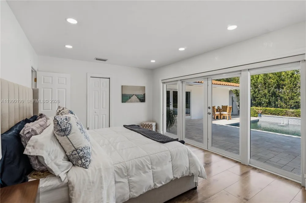 7327 Sabal Dr Miami Lakes, FL 33014