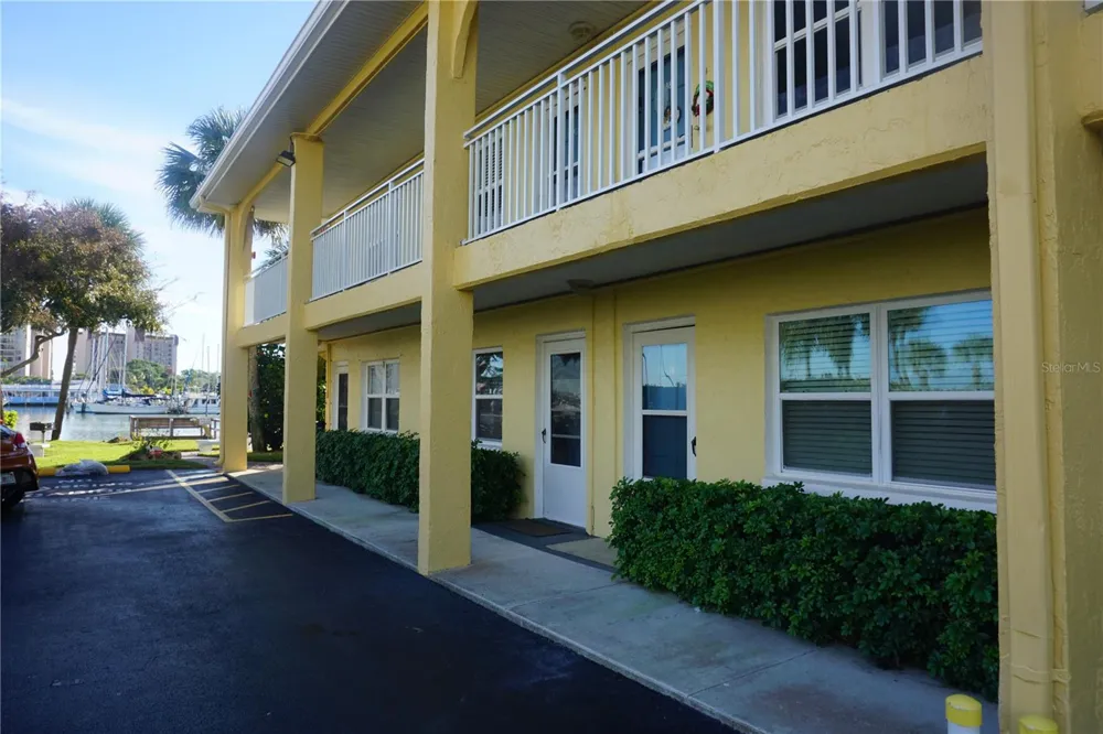 9715 HARRELL AVENUE #14 Treasure Island, FL 33706