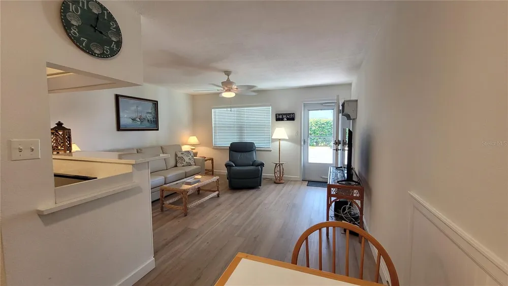 9715 HARRELL AVENUE #14 Treasure Island, FL 33706