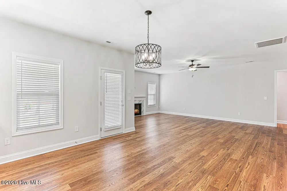 2433 Murdocksville Road West End, NC 27376