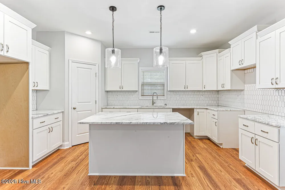 2433 Murdocksville Road West End, NC 27376