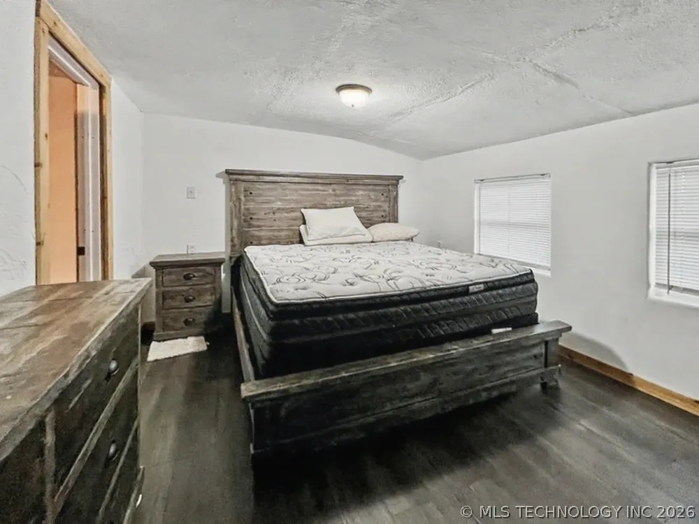 17902 E 688 ROAD Tahlequah, OK 74464