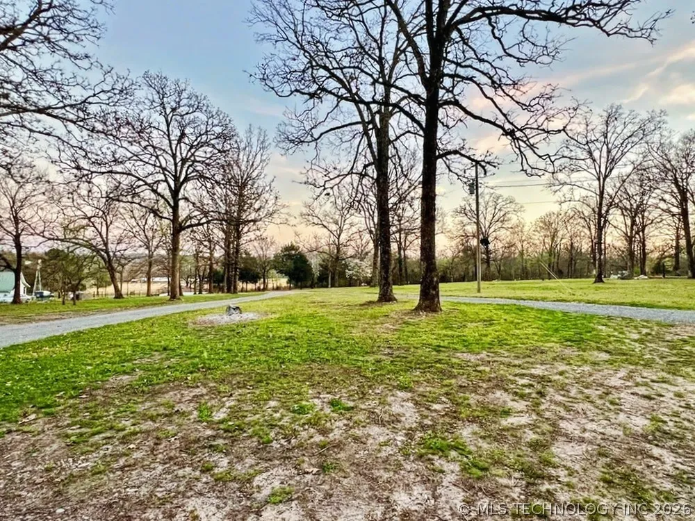 17902 E 688 ROAD Tahlequah, OK 74464