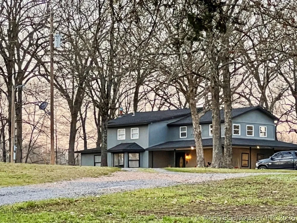 17902 E 688 ROAD Tahlequah, OK 74464