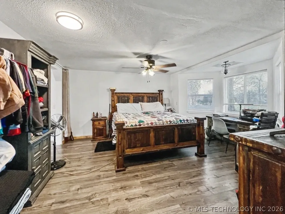 17902 E 688 ROAD Tahlequah, OK 74464