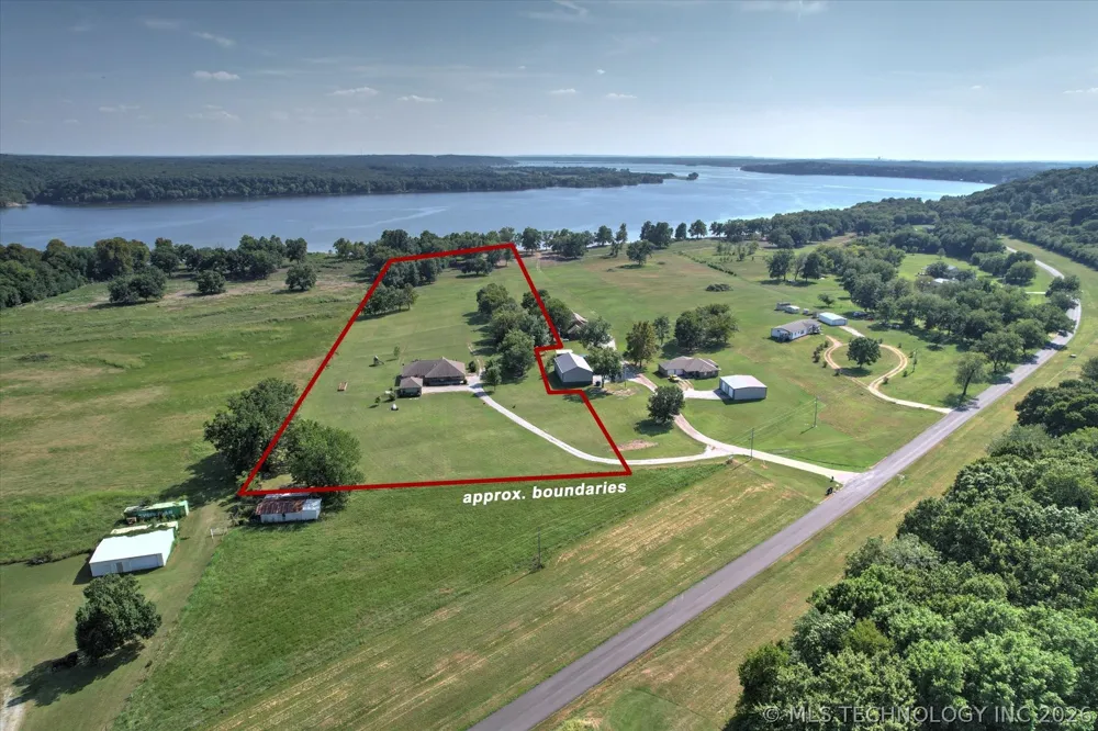 2130 E 4675 ROAD Pryor, OK 74361