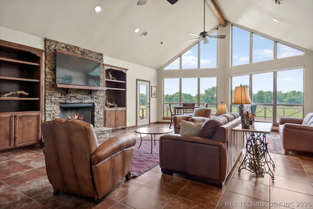 2130 E 4675 ROAD Pryor, OK 74361