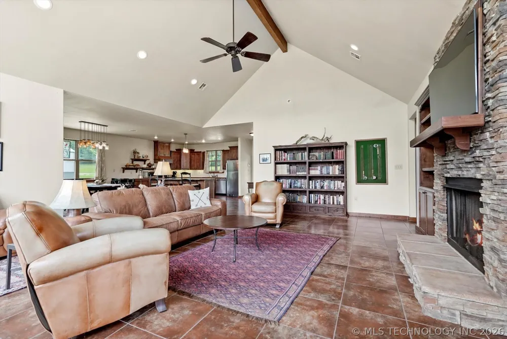2130 E 4675 ROAD Pryor, OK 74361