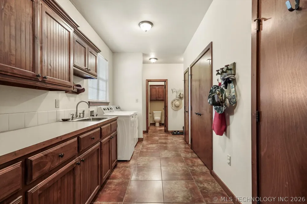 2130 E 4675 ROAD Pryor, OK 74361