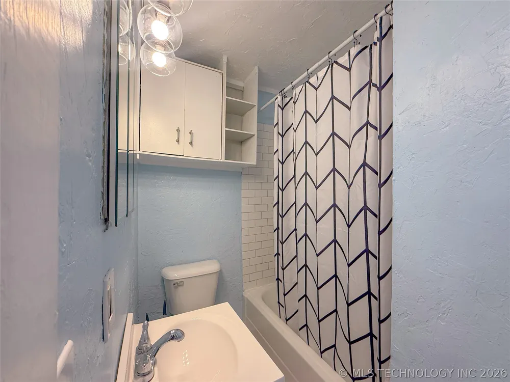 512 Francis Street Ada, OK 74820