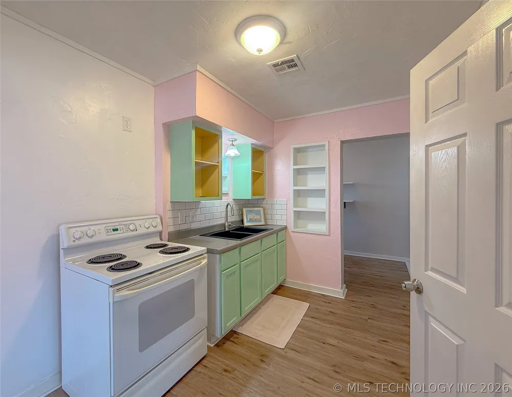 512 Francis Street Ada, OK 74820