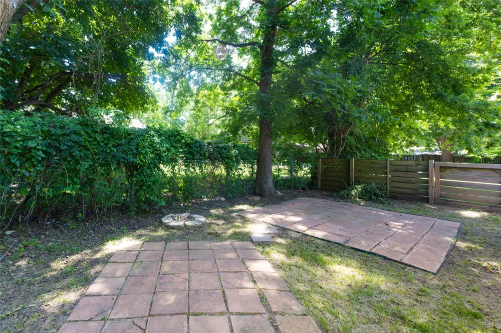 512 Francis Street Ada, OK 74820