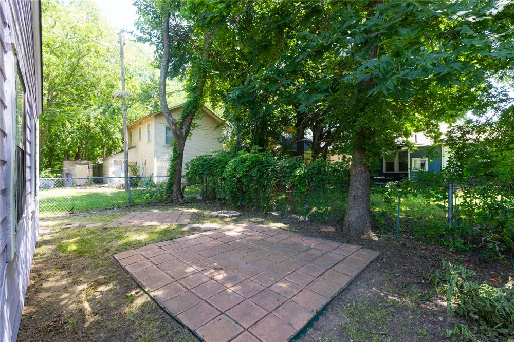 512 Francis Street Ada, OK 74820