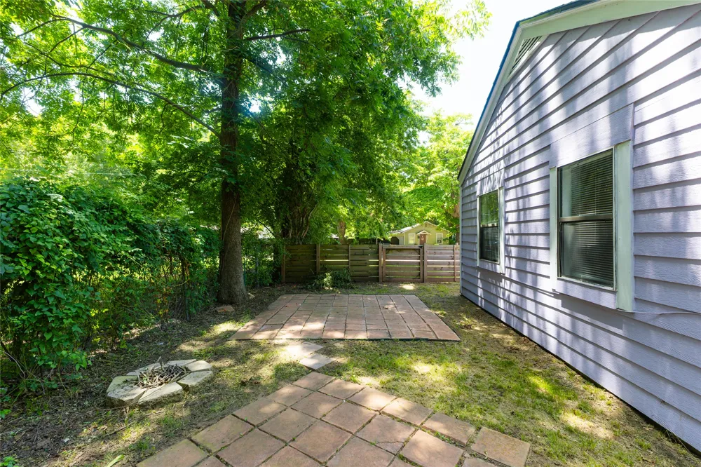 512 Francis Street Ada, OK 74820