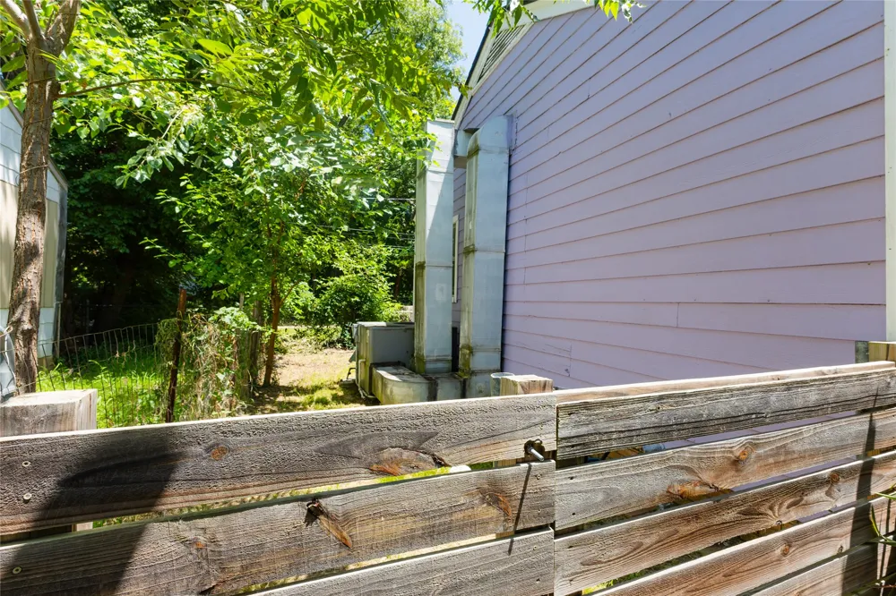 512 Francis Street Ada, OK 74820