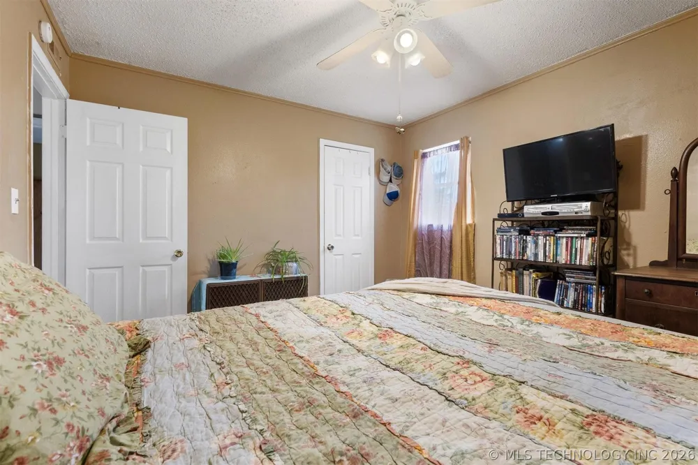 2628 E 2064 ROAD Hugo, OK 74743