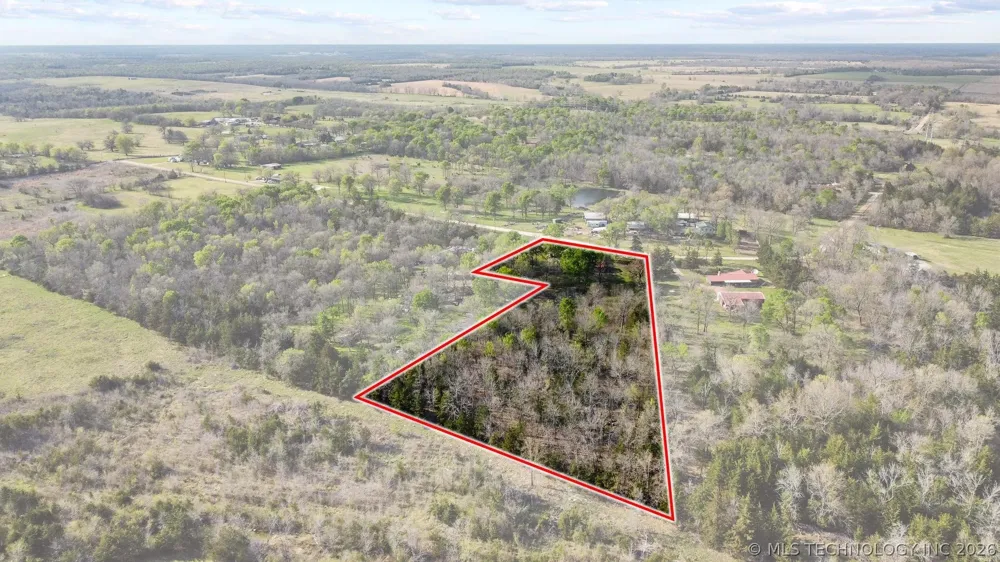 2628 E 2064 ROAD Hugo, OK 74743