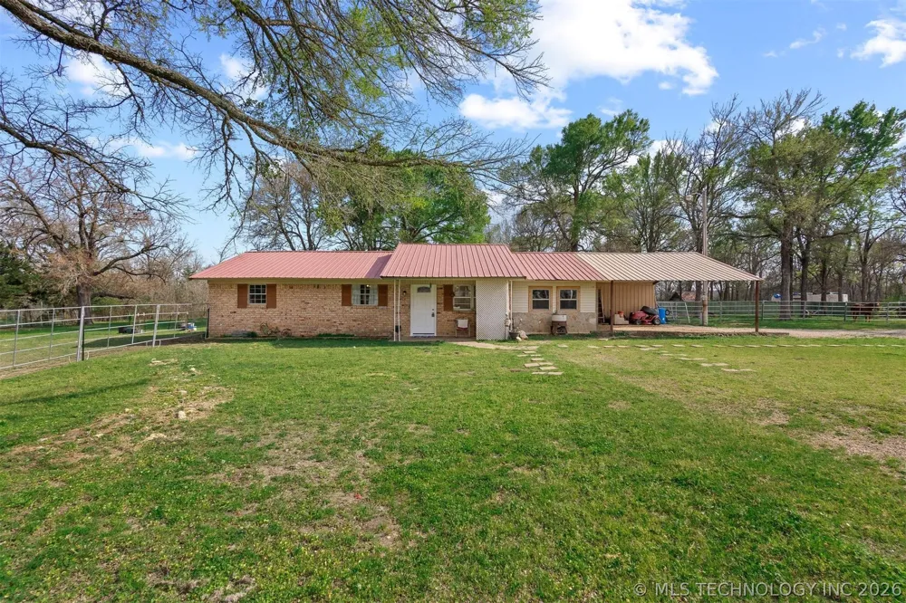 2628 E 2064 ROAD Hugo, OK 74743