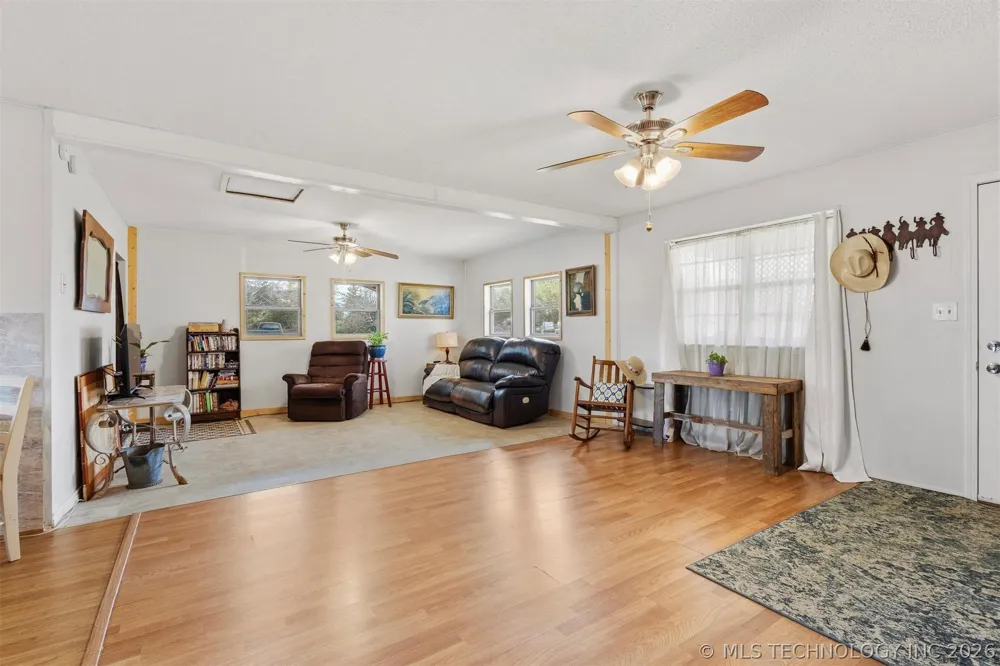2628 E 2064 ROAD Hugo, OK 74743
