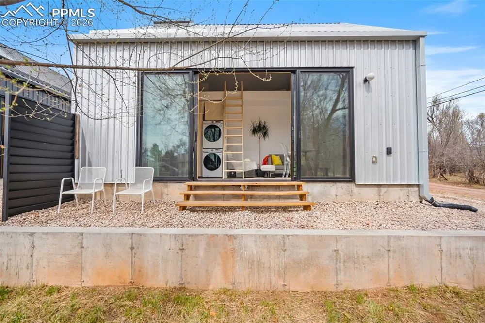 3328 W Bijou Street Colorado Springs, CO 80904